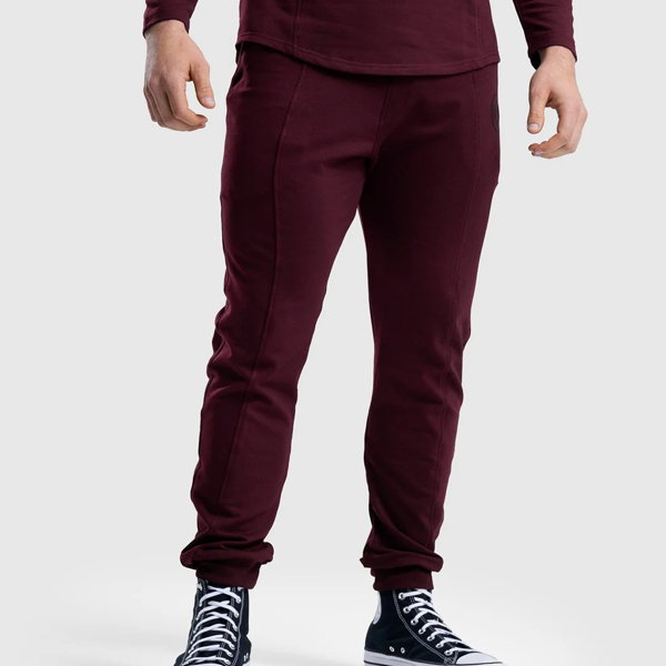 Luxe training fleece joggers with side pockets in maroon 